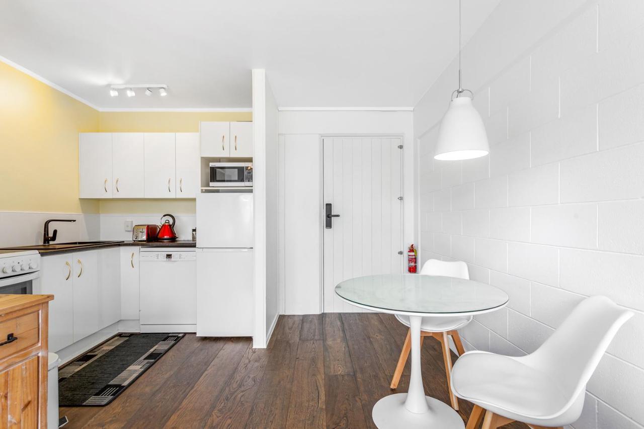 One Bedroom Apartment, Heart Of Newmarket أوكلاند المظهر الخارجي الصورة